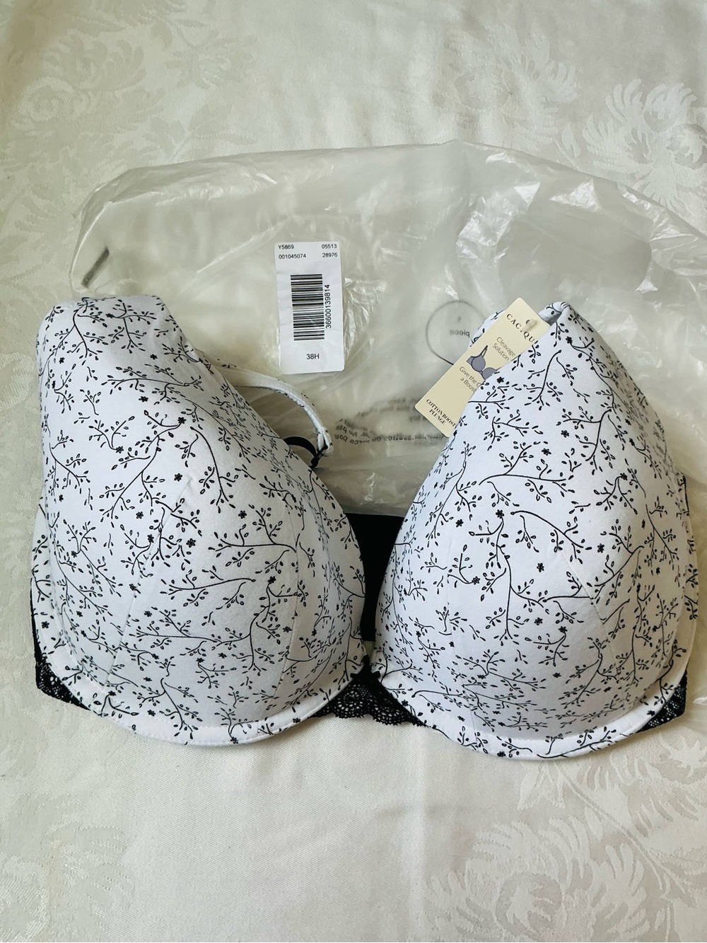 Cacique White Bra with Black Floral Print and Black Lace